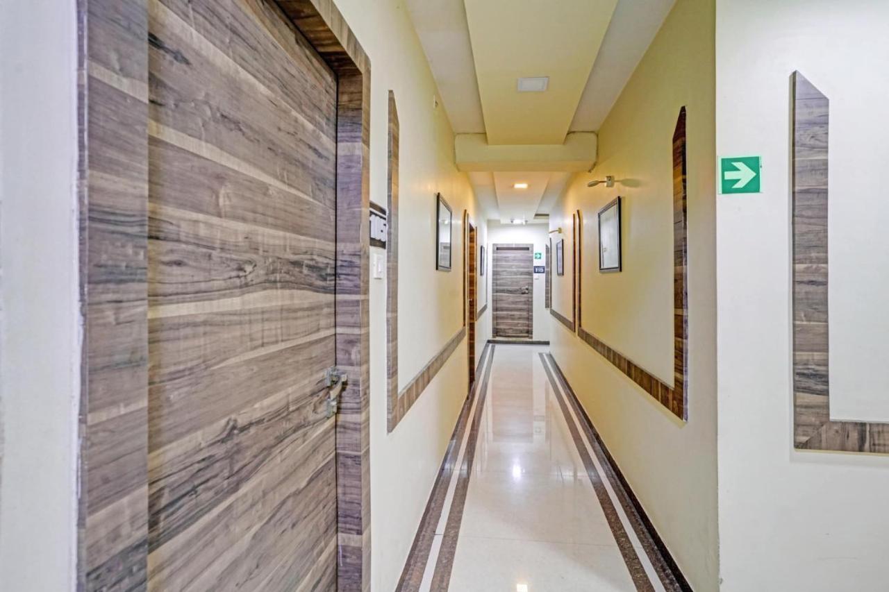 Pop 81030D Hotel Crystal Park Jogeshwari Mumbai Eksteriør bilde